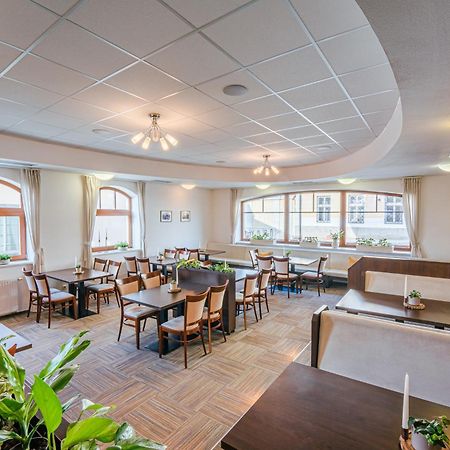 阿塔班酒店 Žirovnice 外观 照片